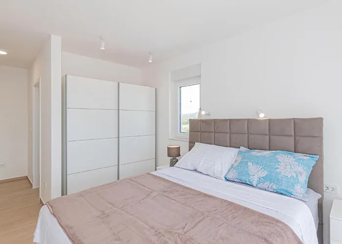 Vikendica Beautiful In Sibenik