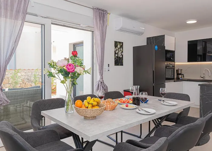 Beautiful In בית נופש